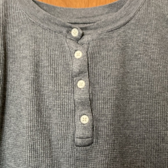 Madewell gray thermal top great condition size small - Picture 2 of 6